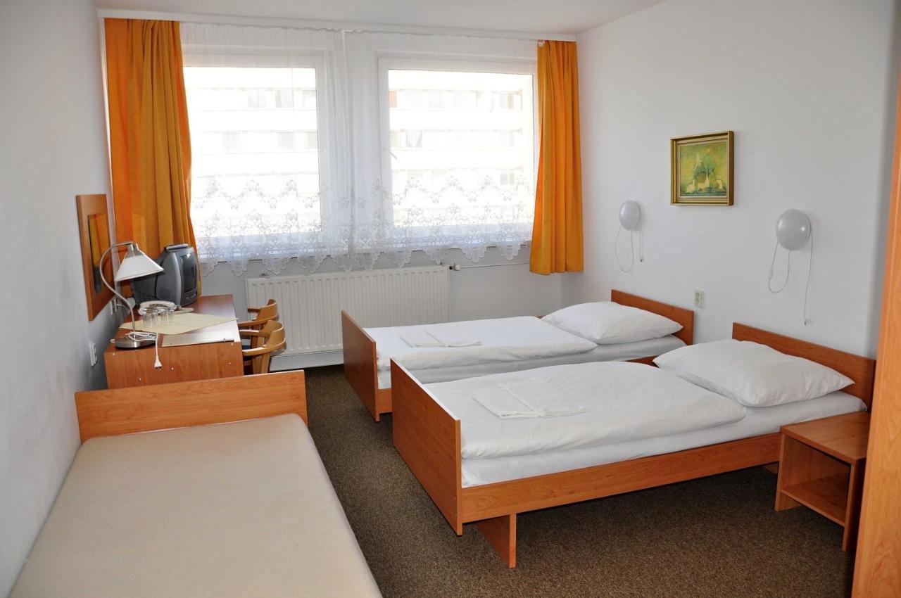 Tatra Hotel Πόπραντ Δωμάτιο φωτογραφία